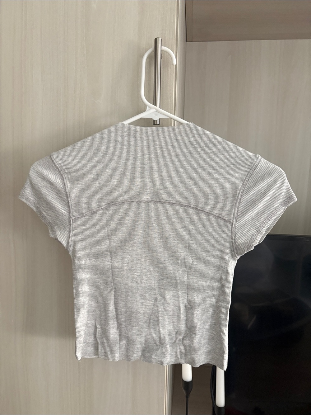 Joah Brown | Contrast Stitch Crop Tee - Picture 3 of 5